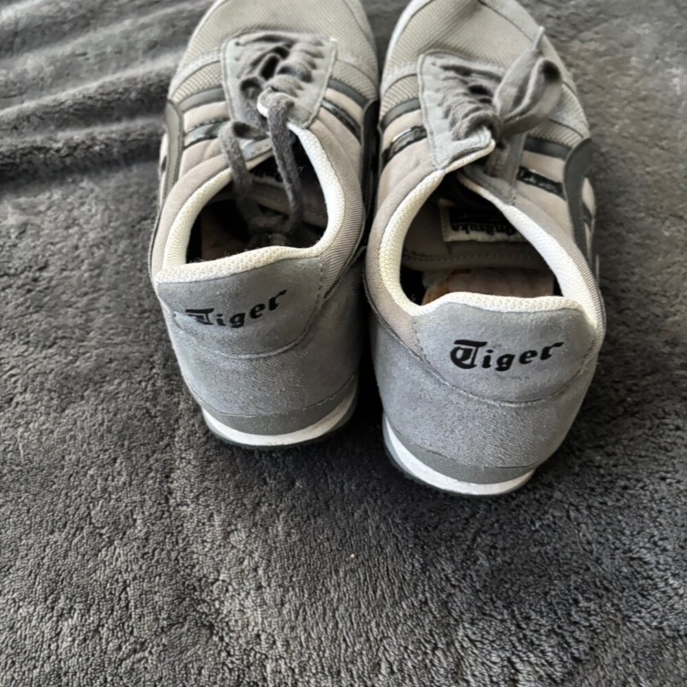 Onitsuka Tiger SIlver